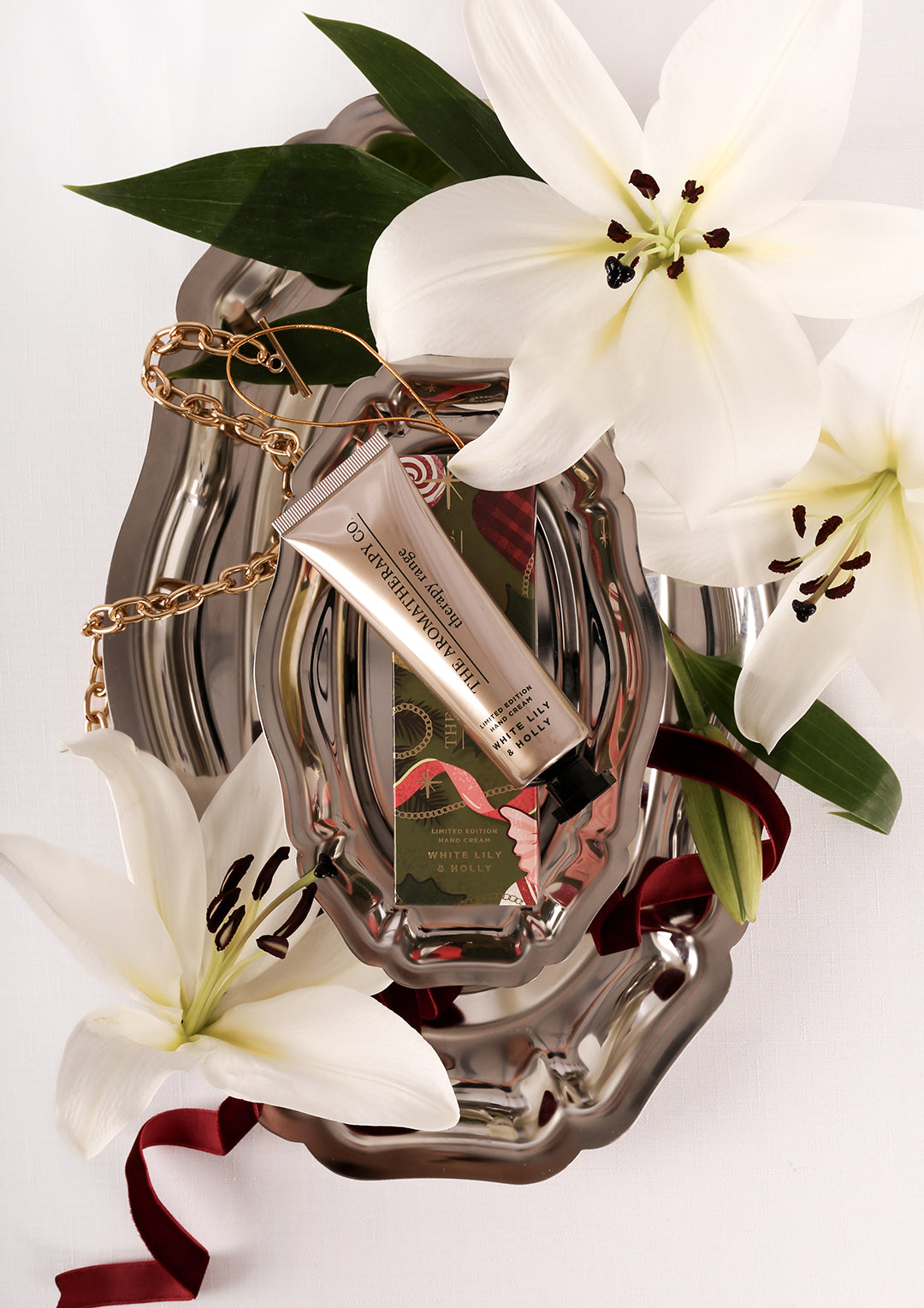White Lily & Holly